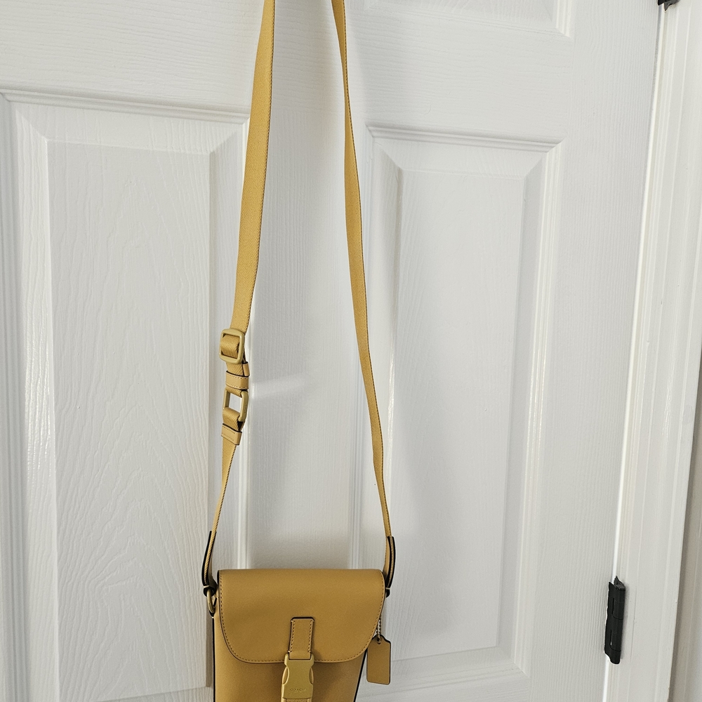 Coach Mustard Yellow Leather Crossbody Bag - Picture 2 of 6